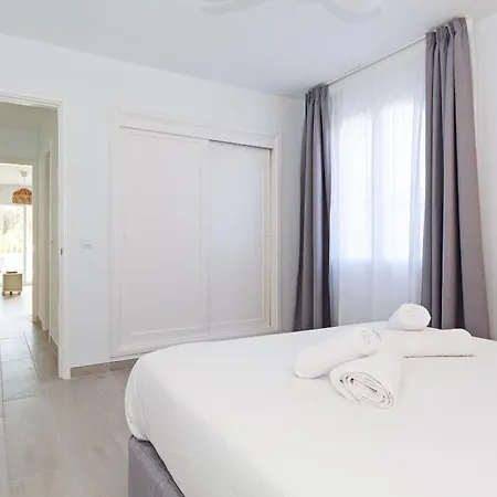 Palmeras Terrace Apt - Pool - Next To Beach Apartment *