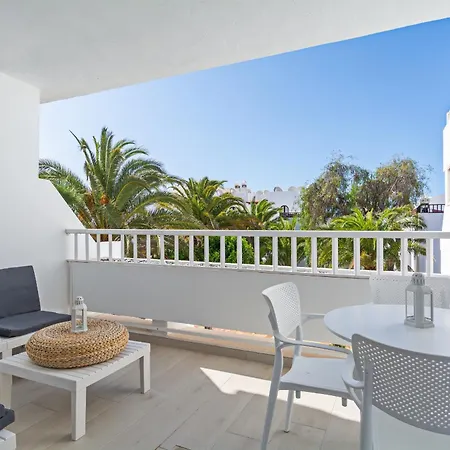 Apartamento Palmeras Terrace Apt - Pool - Next To Beach Costa Teguise