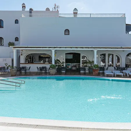 Palmeras Terrace Apt - Pool - Next To Beach דירה *